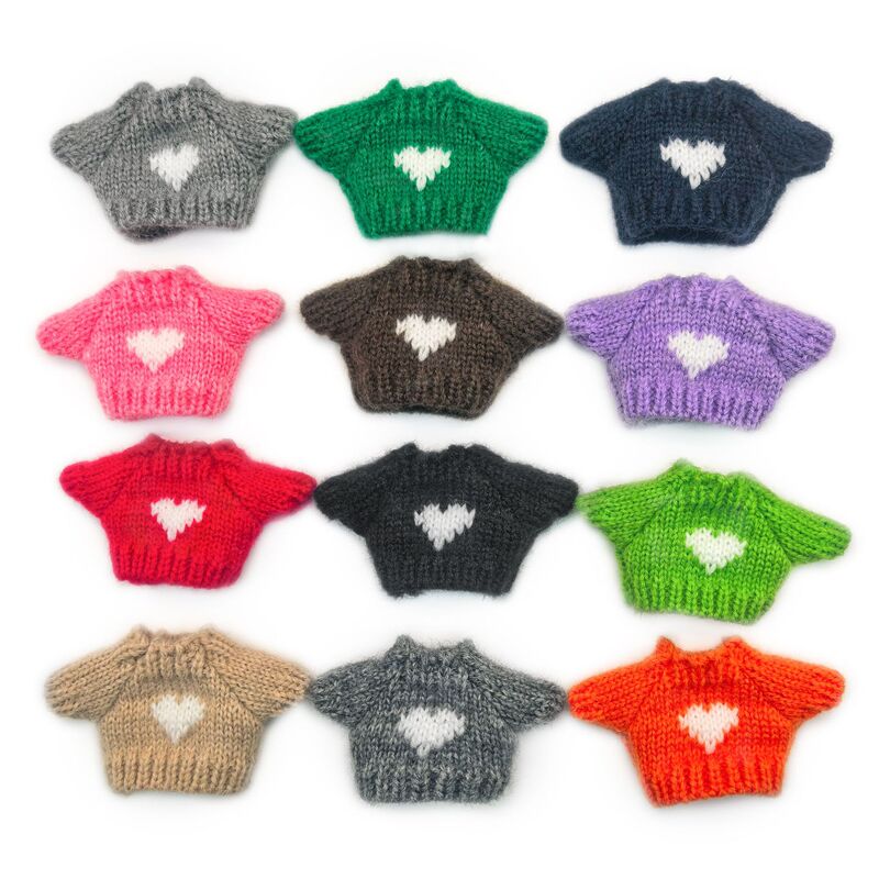 New 4.0 Labubu Small Size Doll Exclusive Heart Knitted Sweater Easy to Wear Elastic Large Knitted Baby Clothes