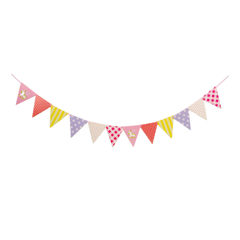 Guirlande anniversaire motif triangle coloré décoration_voghion.com