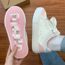 复古软底小碎花休闲板鞋女ins潮2025秋季厚底百搭运动面包德训鞋