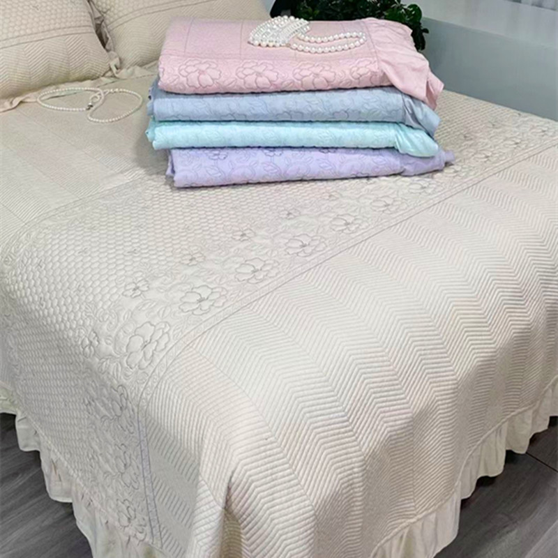 New Modal Tencel Bed Cover Three-Piece Set Spring and Summer Cool Pure Color Carved Quilted Thickeneded Bed Bed Sheets Pillowcase Does Not Run Off the Bed