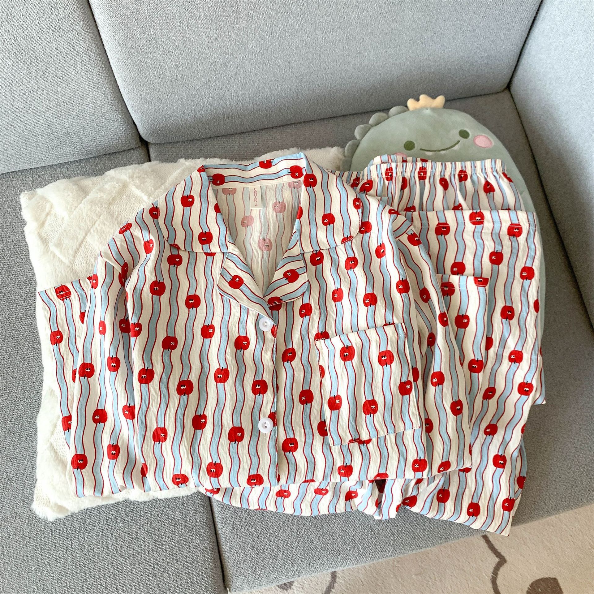 Pequeño libro rojo recomienda la explosión de nubes de algodón pijama de mujer rayas manzana primavera y otoño manga larga lindo dibujo animado conjunto de ropa para el hogar