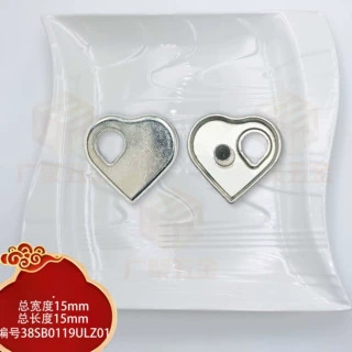 五环女上衣纽扣脚钮绒毛贝壳船舵银杏叶面扣卡绳五彩服装辅料钮扣