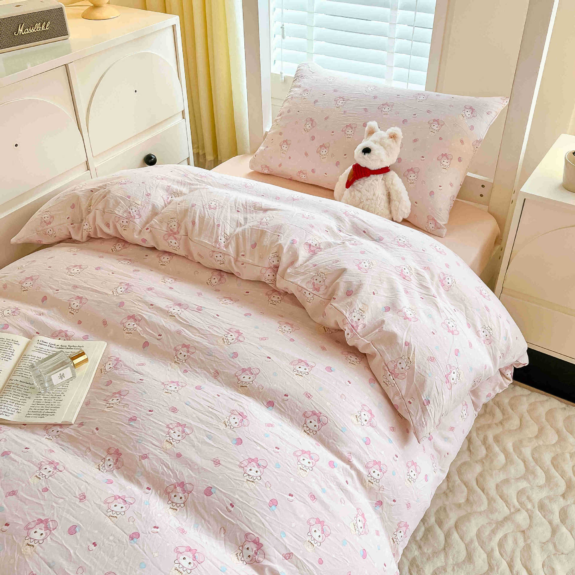 Juego de cuatro piezas de dormitorio de estudiantes de hilo de doble capa en la temporada escolar 2025 nuevo dormitorio de estudiantes de verano con un solo kit de estudiante