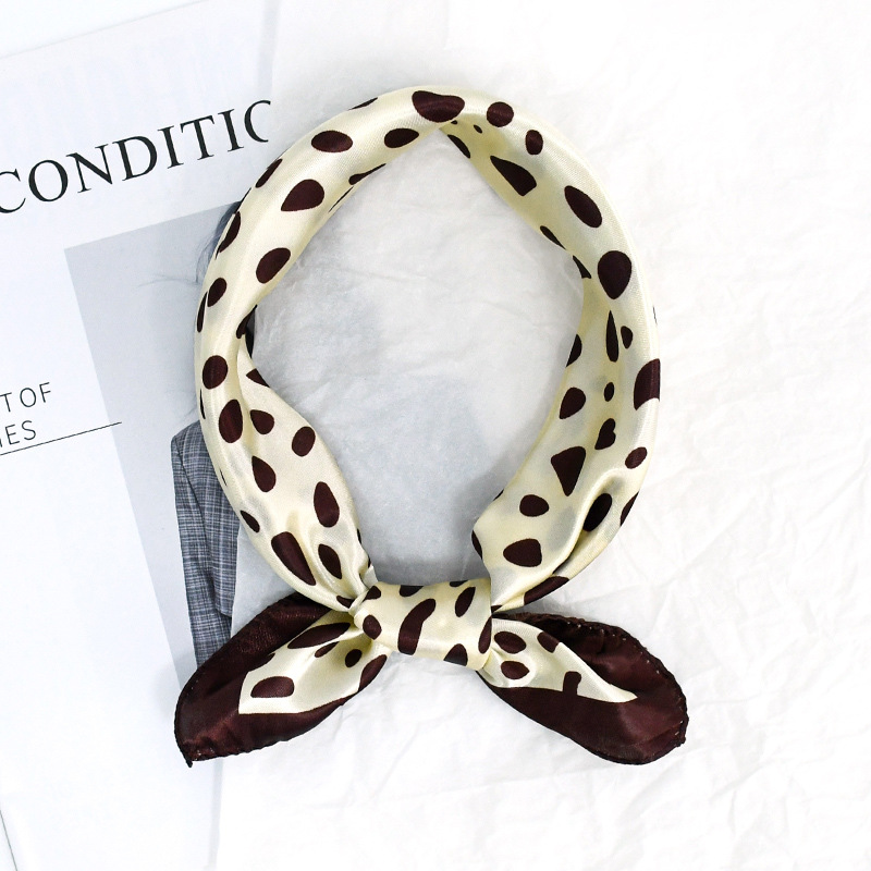 50 toallas cuadradas francesas retro punto de onda de color contraste de moda para proteger el cuello con patrón de cuello de seda de alta calidad bufandas