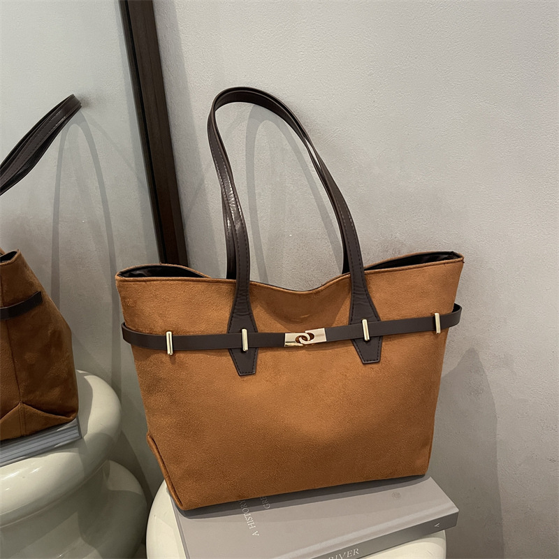 Trend Retro Büyük Kapasiteli Tote Çanta Kadın Trend Leopar Desenli Şık Kişisel Rahat Çok Amaçlı Niş Tek Omuz Çantası