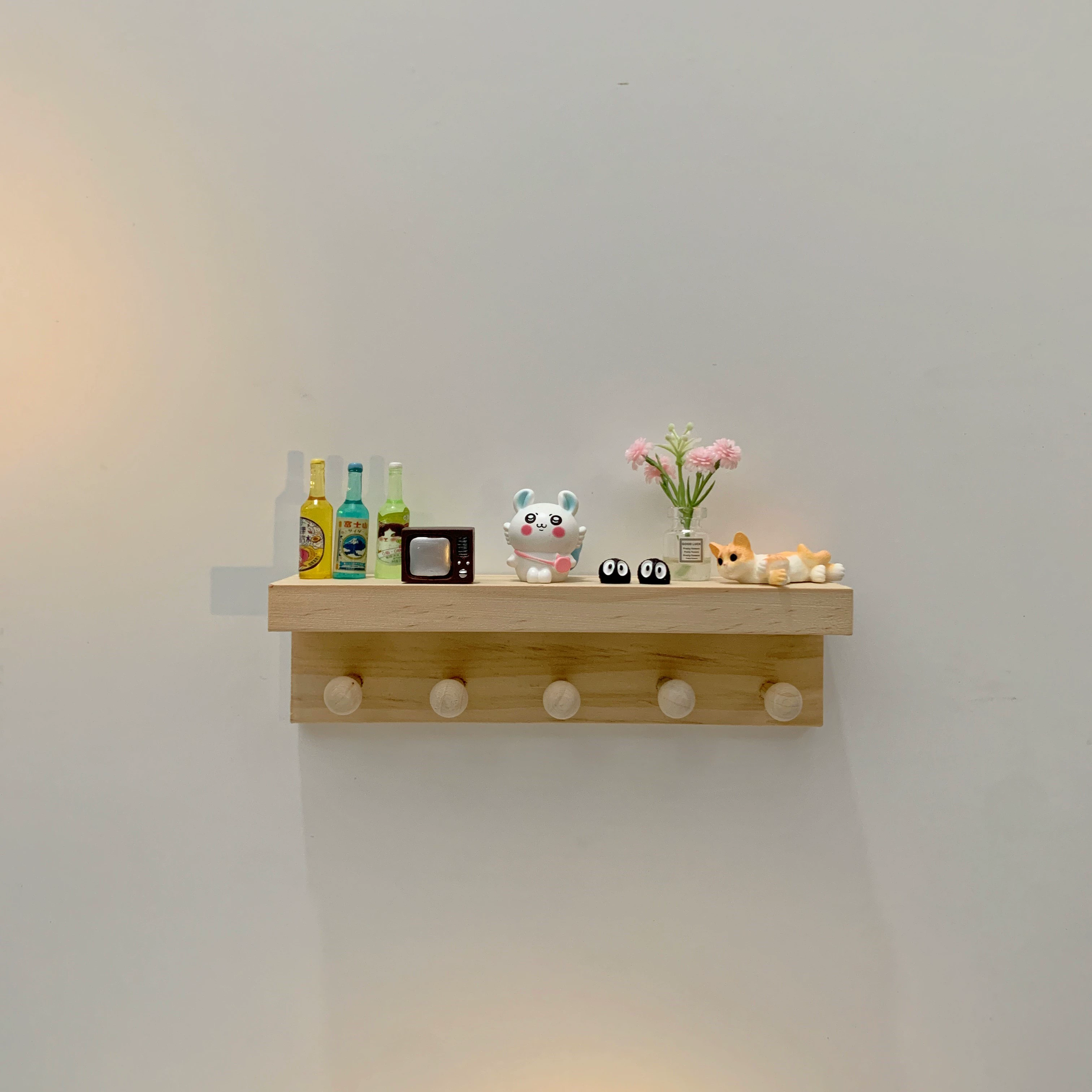 Creative entrance porch hook, key hook, solid wood wall-mounted storage rack, modern simple ornaments decoration