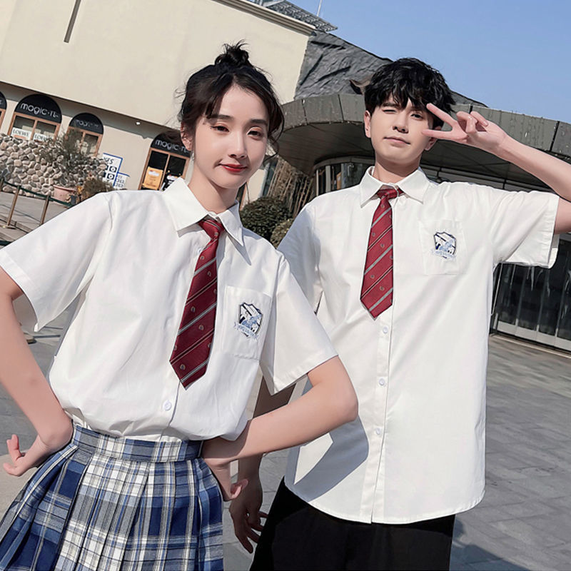 Graduation photo class shirt high school senior three students British College Style summer junior high school girls skirt suit