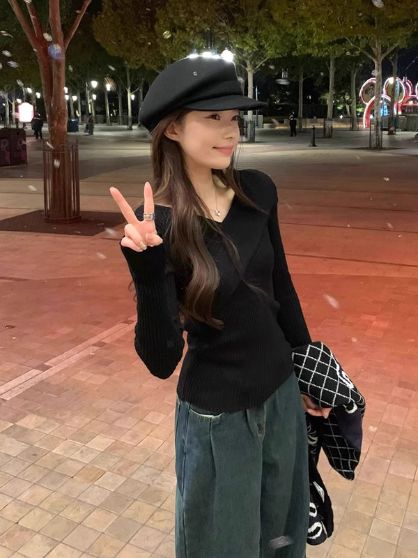 珍黛妮灰紫色交叉V领针织打底衫女秋季锁骨修身显瘦毛衣露肩上衣|undefined