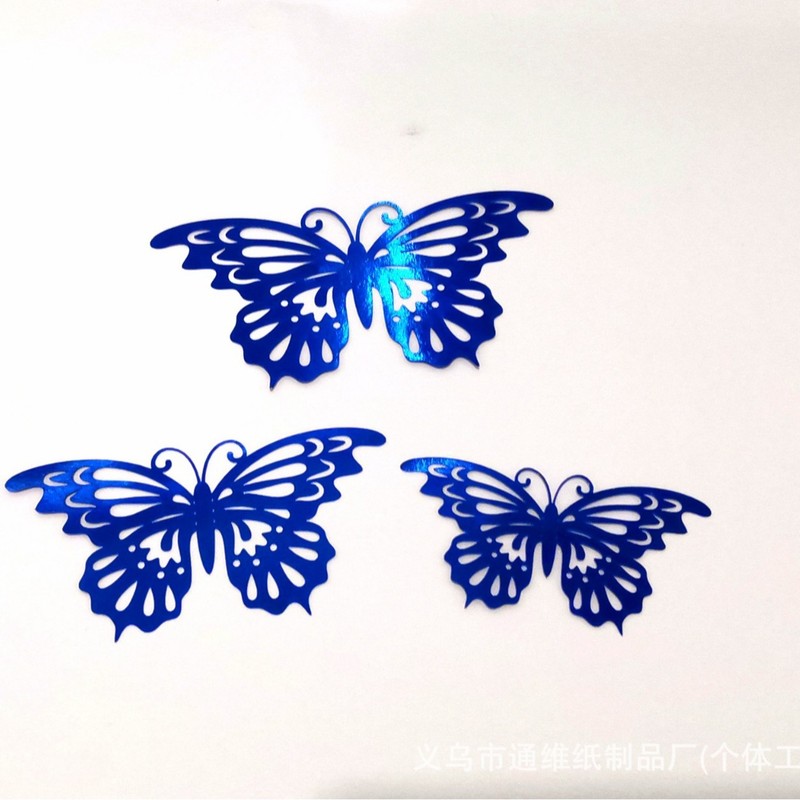 金色の透かし彫りの蝶の壁は3d金属の質感の蝶のステッカーの家庭の背景の壁を貼ってアイデアの蝶のステッカーを飾ります。|undefined