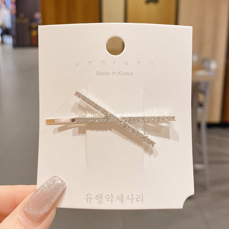 Pinza para el cabello de perlas de temperamento francés para mujer, flequillo lateral con sentido avanzado, cabello roto simple, clip de pico de pato de una palabra, horquilla, tocado