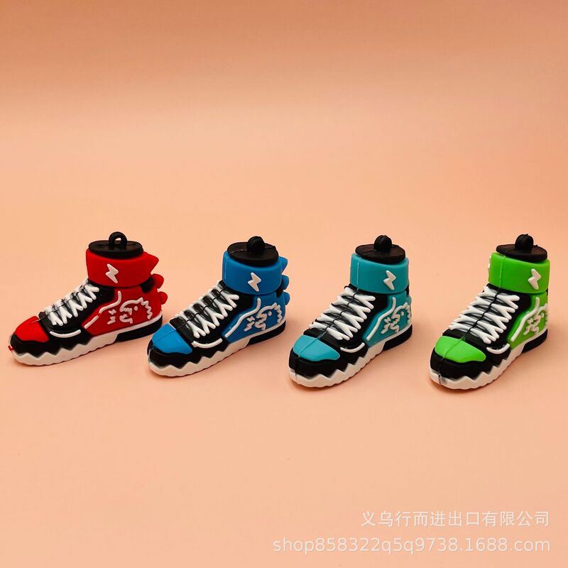 Creative simulation sports shoes keychain pendant three-dimensional soft rubber basketball shoes shoes bag pendant student gift activities