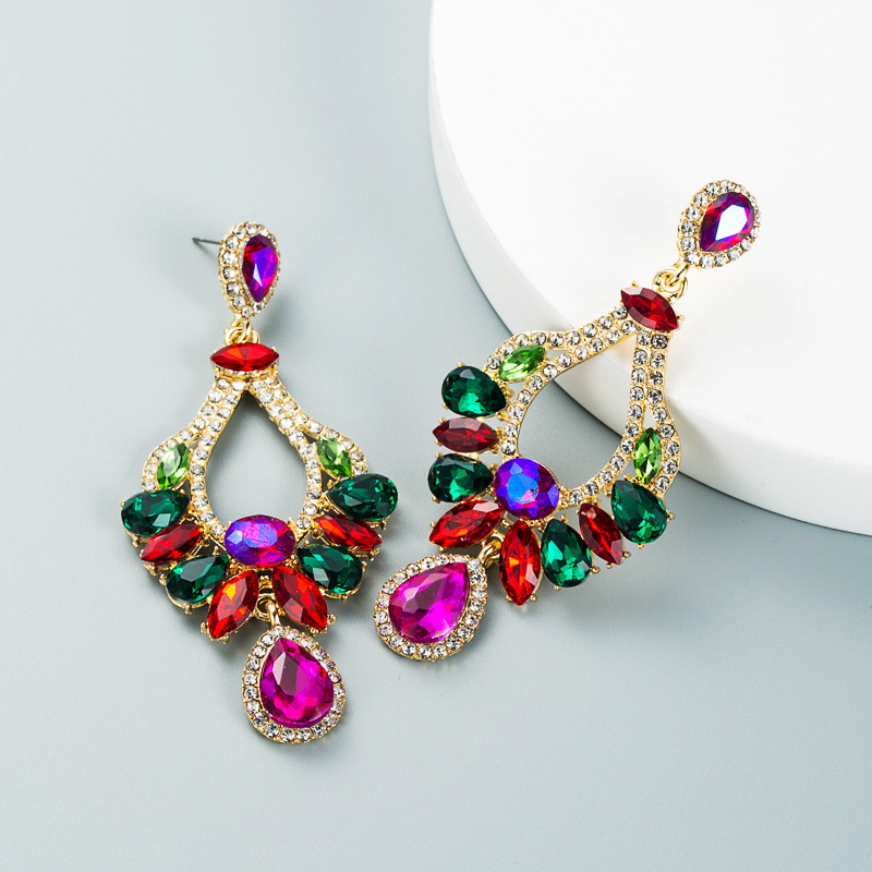 Fashion Vintage Inlaid Colorful Rhinestone Geometric Earrings Wholesale Nihaojewelry display picture 7