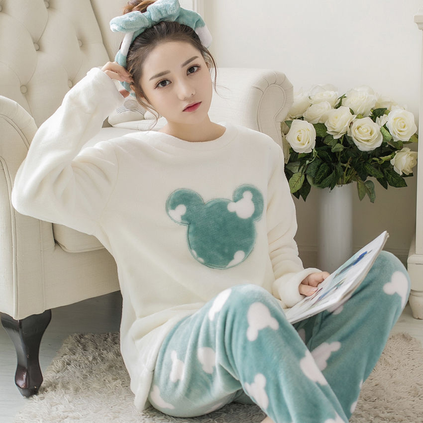 Pijamas de invierno de mujeres de invierno grueso con ropa de franela de terciopelo otoño y invierno de mediana edad Coral Pijamas damas de primavera y otoño