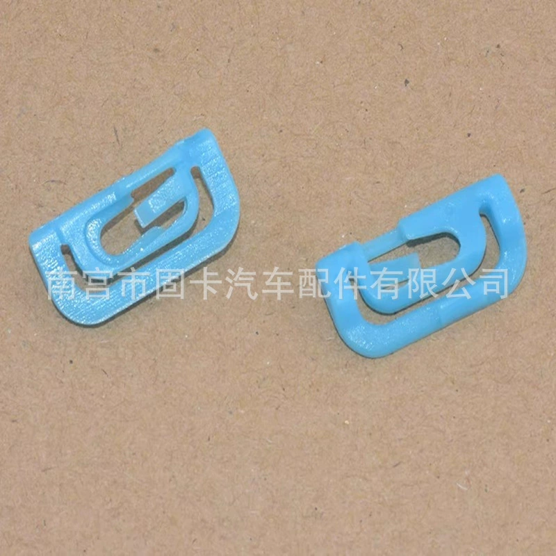 Применимо к Lingyue V3 Mitsubishi Lante переднее стекло обивка держатель кровля водосток MB880455