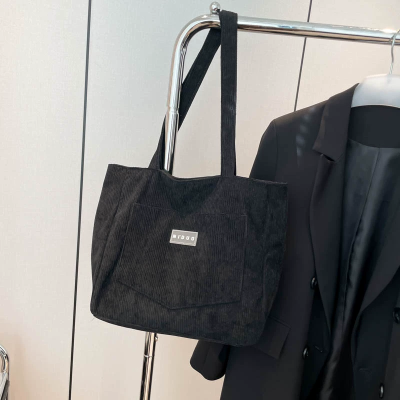 Ретро-лампа, просторная полупрозрачная demi-season sophisticated one-shoulder bag