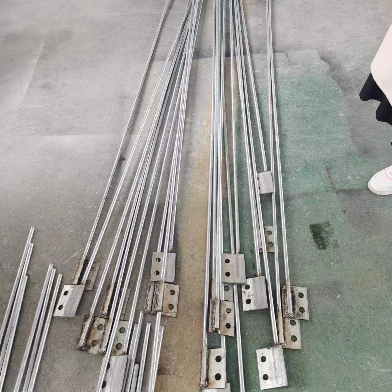 接地引下线 输变电线路用电力金具 防雷击防护金具塔用电流引流线