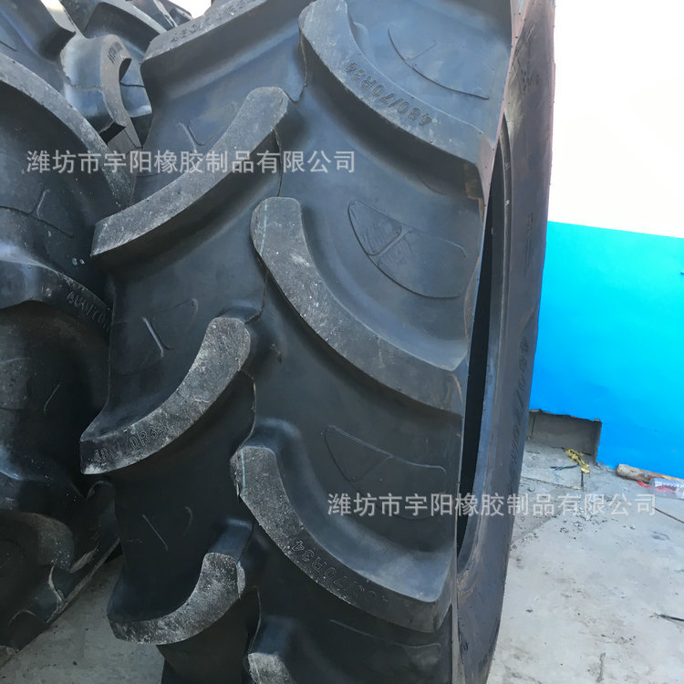 480/70R24 农用车轮胎 钢丝人字轮胎 19.5R24