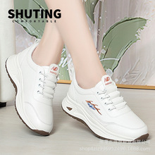 新款舒适运动休闲鞋防滑软底妈妈鞋中年四季款软面女深口鞋