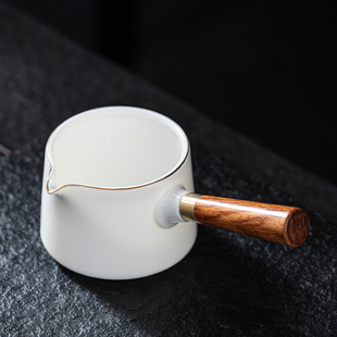 Sheep fat jade white porcelain fair cup solid wood side large merit cup ceramic tea dividing device fair cup tea pouring device