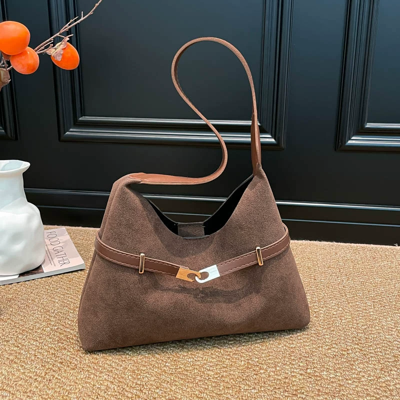 Shoulder bag, retro capacious one-shoulder bag Korean style, lightweight 0.22 kg, multiple colors
