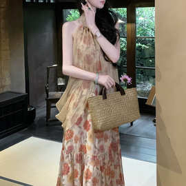 手心蔷薇 2026夏季新款无袖气质串珠挂脖印花假两件连衣裙女长裙