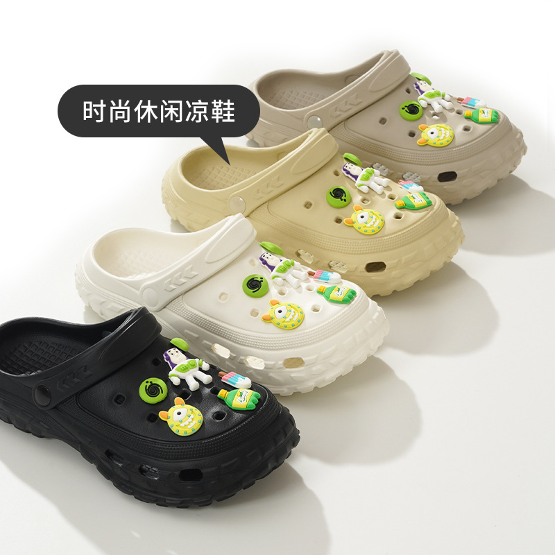 Sandalias de hombre casual de moda de gran tamaño transfronterizo, zapatos de estilo de pareja con agujeros, zapatos de playa de color sólido, sandalias Baotou