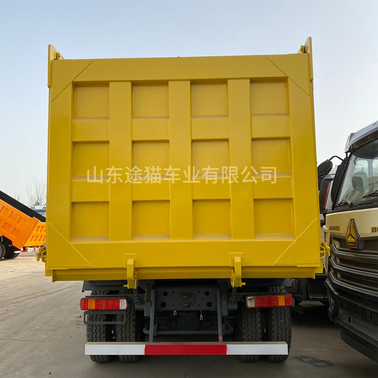 Howo Dump Truck 6×4 Engineering Dump Truck for Transporting Sand and Gravel, Sand and Gravel Infrastructure Engineering Transport Dump Truck