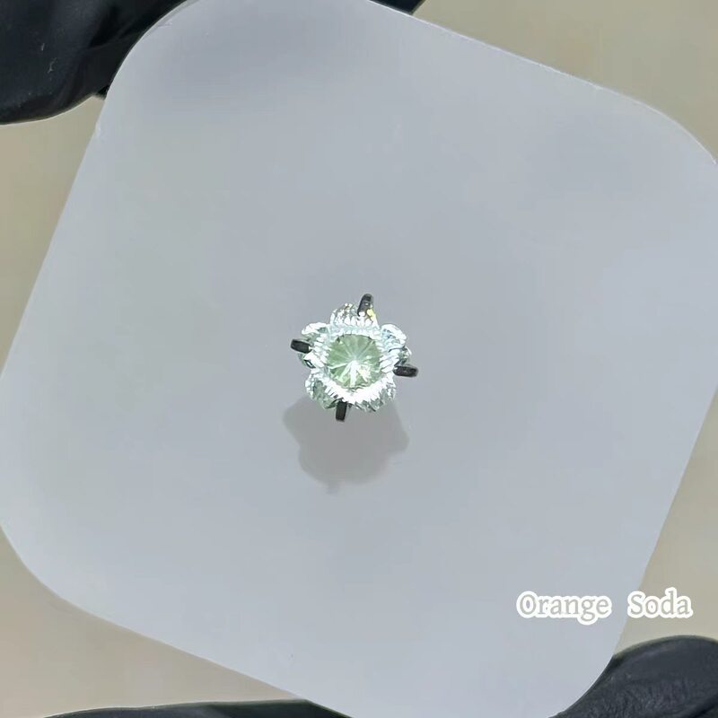 Mint Snow Wind Wheel Cherry Blossom Ear Stud F136 Titanium Alloy Internal Spiral Ear Stud Niche Everyday Versatile Ear Stud Mint Snow Wind Wheel Cherry Blossom Ear Stud F136 Titanium Alloy Internal Spiral Ear Stud Niche Everyday Versatile Ear Stud