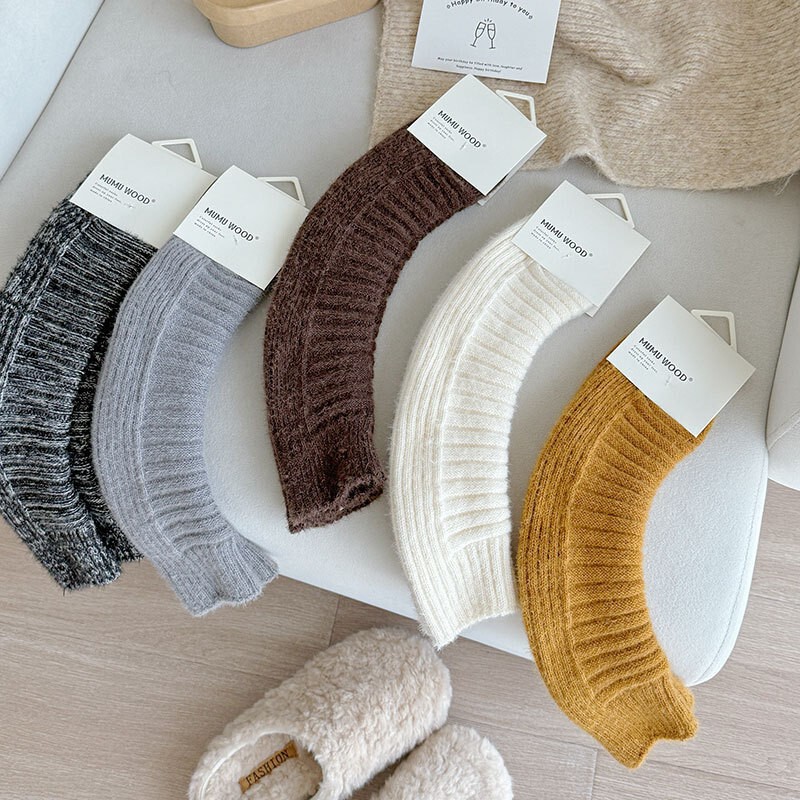 Women's Wool Socks Solid Color Thick Warm Banana Socks Ins Trendy Korean Style Internet Celebrity Fluffy Caterpillar Slouch Socks