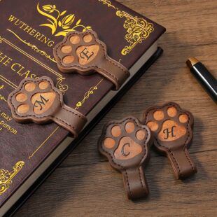 Amazon same vintage dog palm PU leather magnetic bookmark hand account leather magnetic book clip magnet banknote wallet