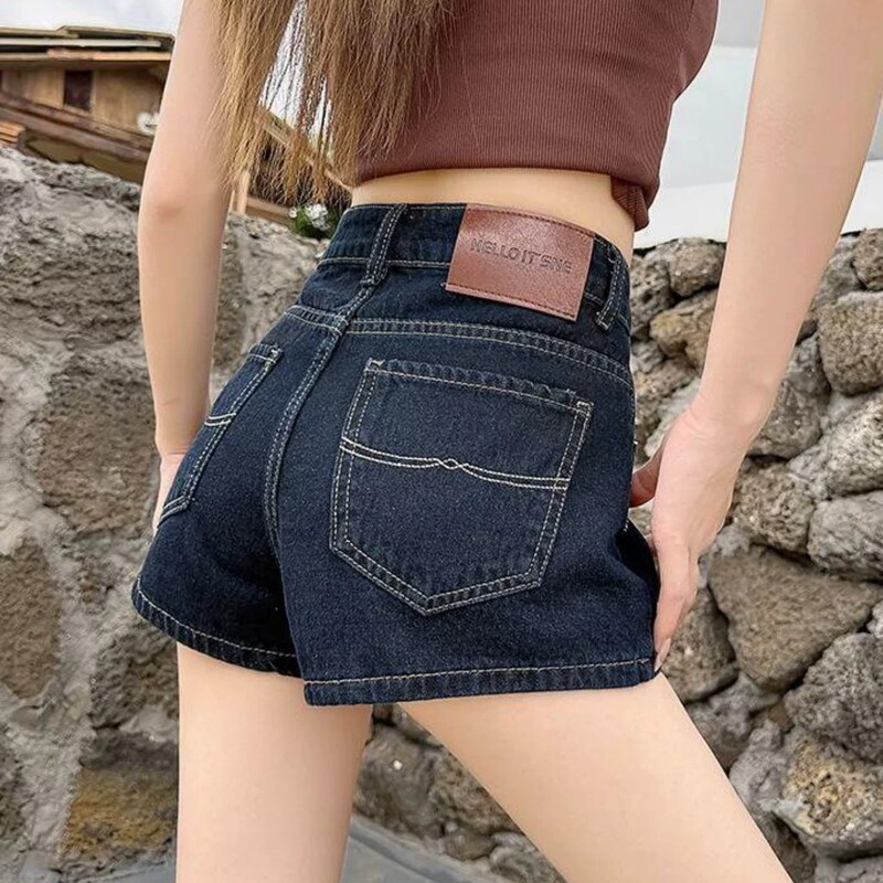 Hot Girl Style Embroidered Back Pocket Denim Shorts for Women, High-Waisted, Slimming, Wide-Leg, Trendy, Washed Deep Blue