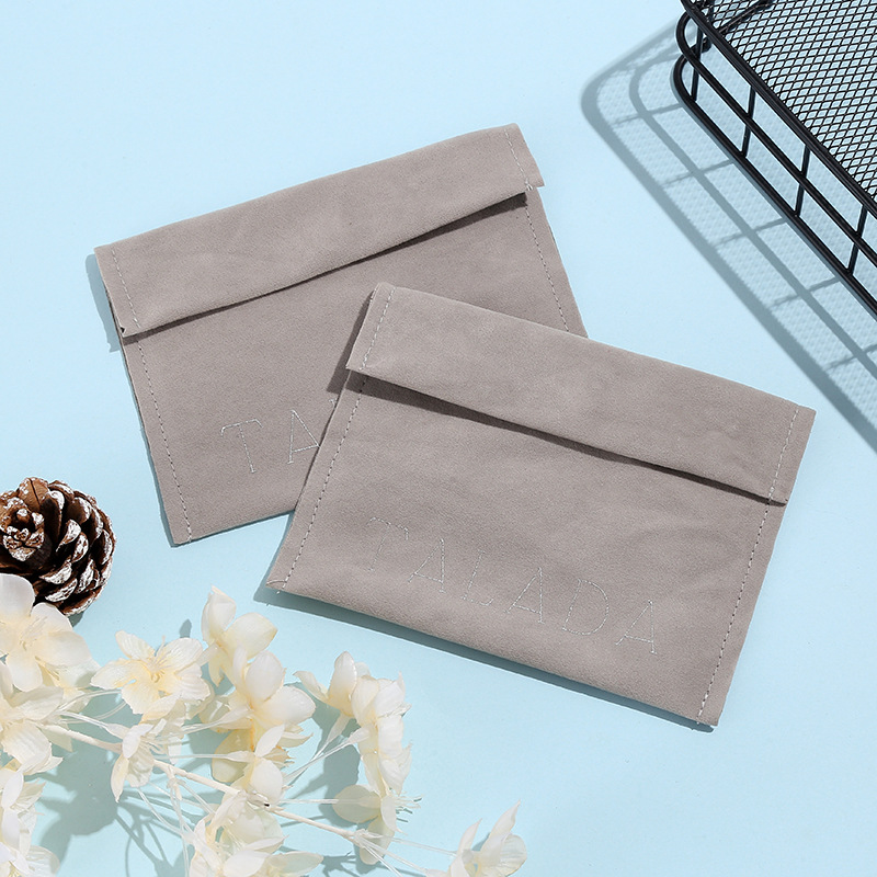 超纤绒布珠宝首饰袋化妆品耳机收纳袋可定翻盖饰品包装袋厂家批发