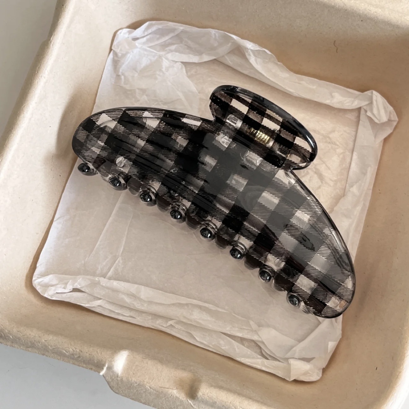 Black plaid semicircle