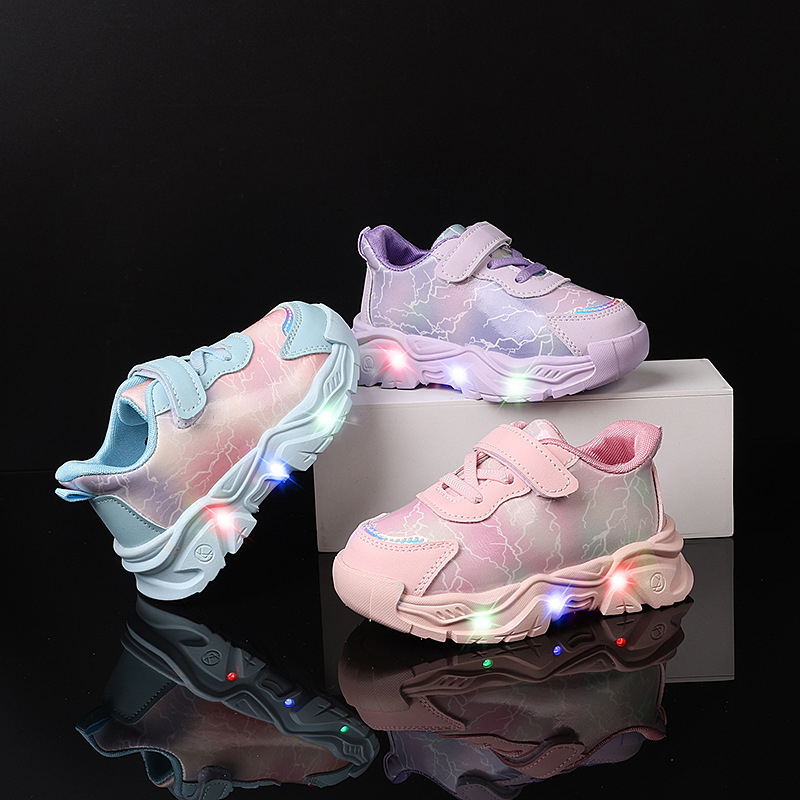 Spring and Autumn New Girls' Sports Shoes Light-Up Cartoon Shoes Kindergarten Baby Girls Dad's Shoes Flashing Lights Versatile