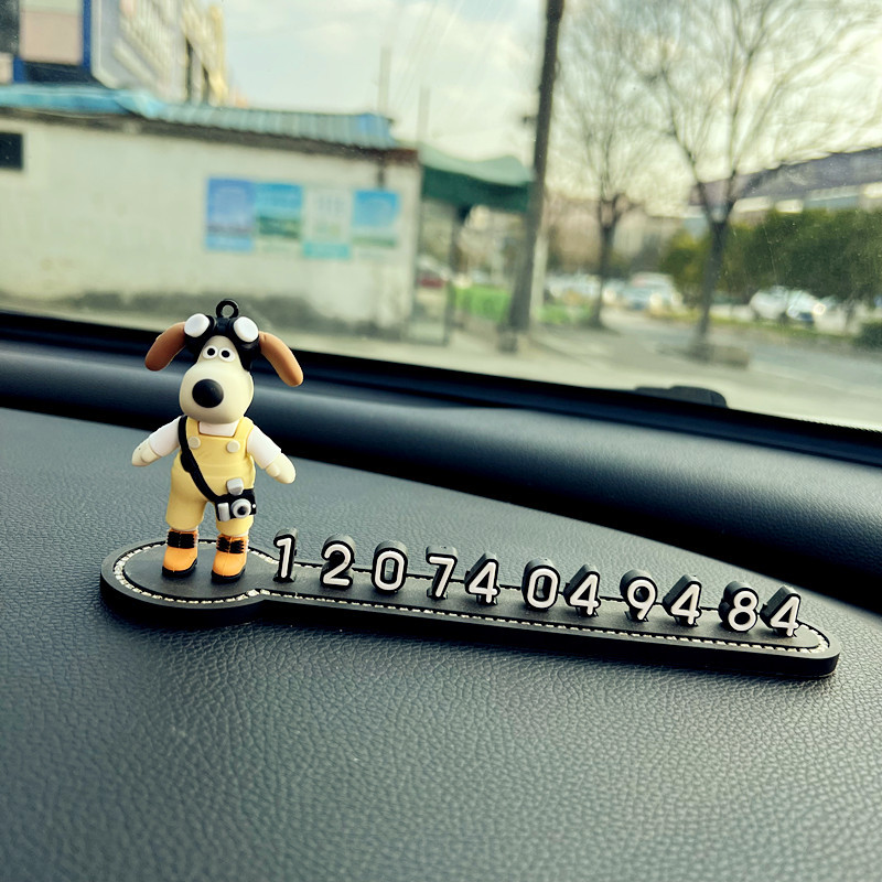 Perro de pie amarillo, tarjeta de nota vertical negra