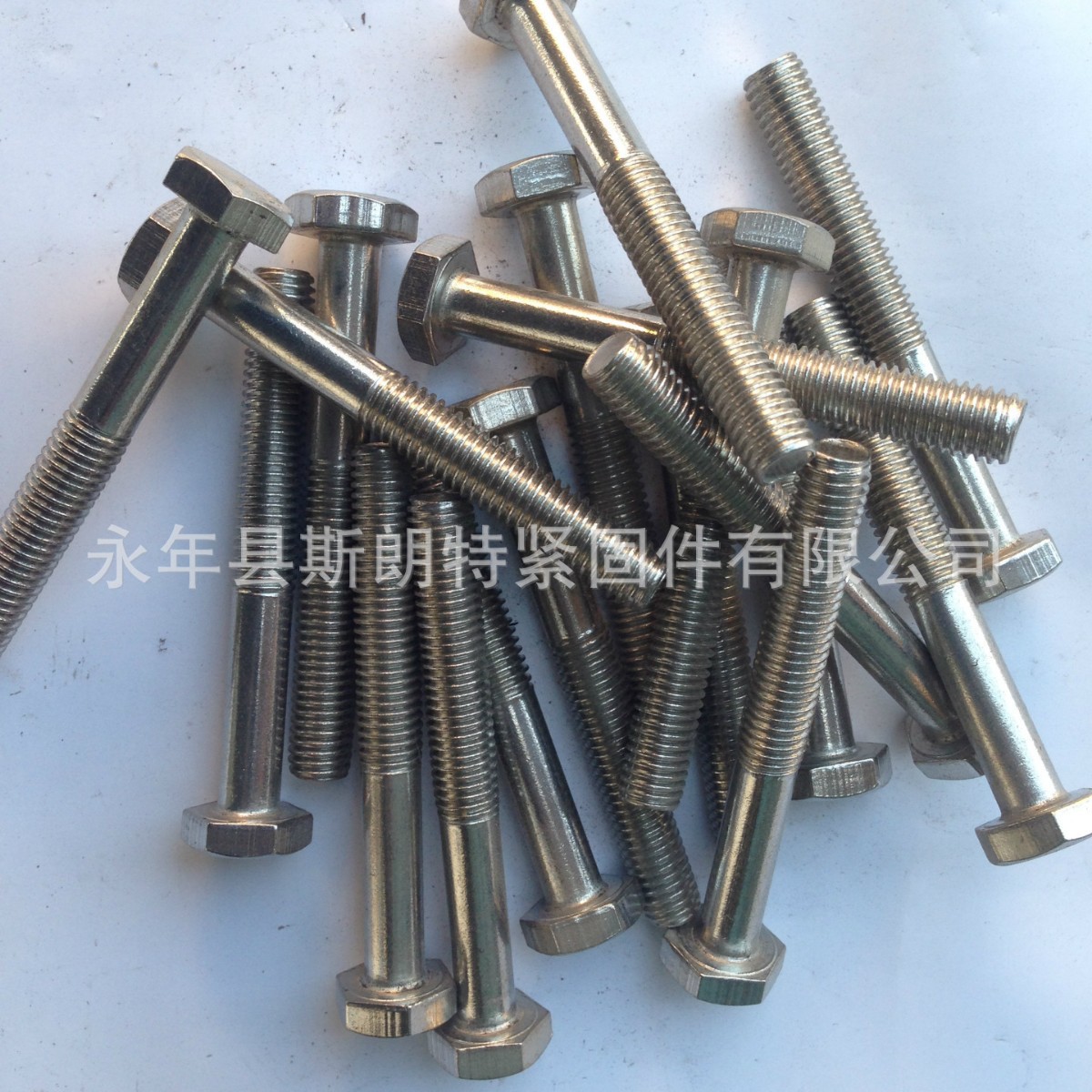 ����ϸ����˨ �±���˨��ǿ����˨ ��ǿ����˿ Table 7 KS B 1002