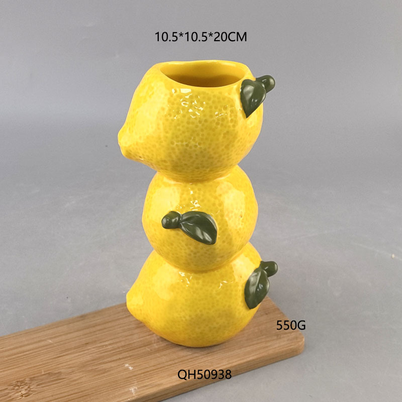 Nuevas frutas creativas limón fresas tres vasos de cerámica pequeños arreglos de flores frescas decoración de escritorio simple para el hogar