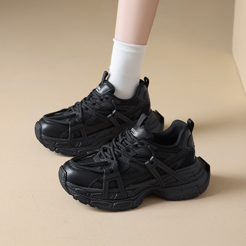 Zapatos grises de la antigua león para las mujeres 2025, nuevos zapatos casuales de verano, zapatos deportivos de montaña con suela pequeña