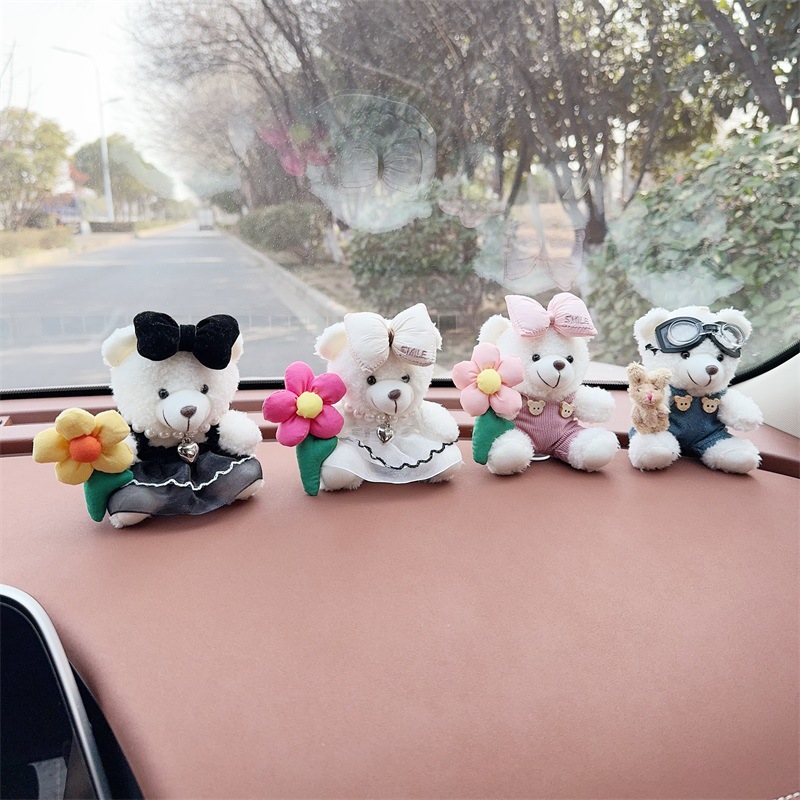 Creativo lindo cartón de dibujos animados peluche oso montado en la consola central decoraciones de automóviles accesorios de automóviles accesorios de automóviles para hombres y mujeres