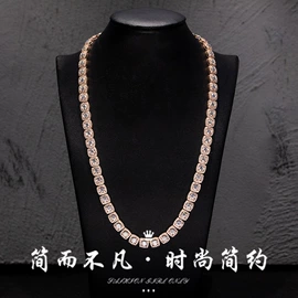 戒指;太阳镜;项链