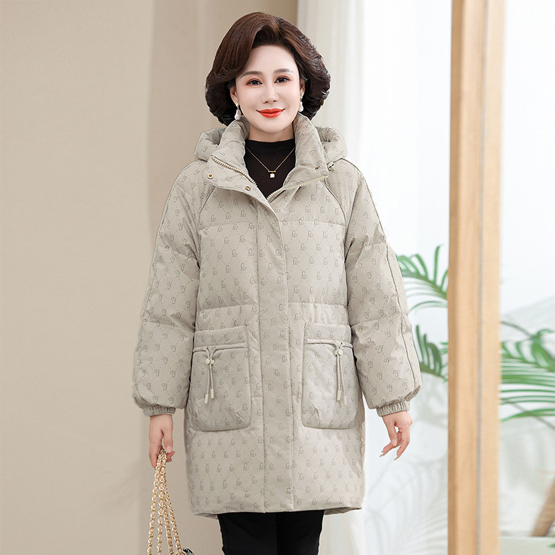 カウンター直販 防寒 中年女性向け フード付きダウンジャケット 2025年冬 ゆったり暖かい ホワイトダックダウン エレガントなレディースコート