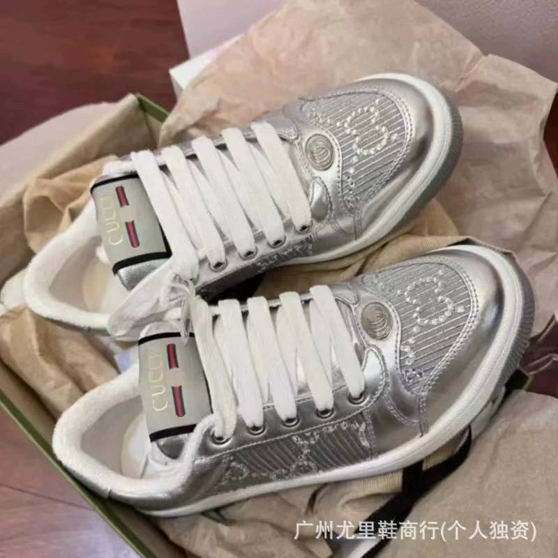 Четыре сезона новые горячие стразы грязная обувь женская 2024 пресбиопия кожа звездная маленькая грязная обувь пара спортивная обувь мужская