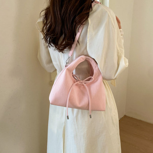 �S��؛Դ������ͬ������F������μ�б���Ůʿ�ϰ�С�����Ʒ