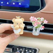 车载出风口装饰创意汽车可爱卡通车内空调口香薰香水夹摆件用品淡