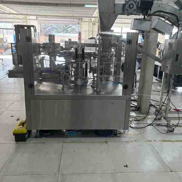 木耳组合秤称重封口设备 坚果瓜子花生给袋式包装机