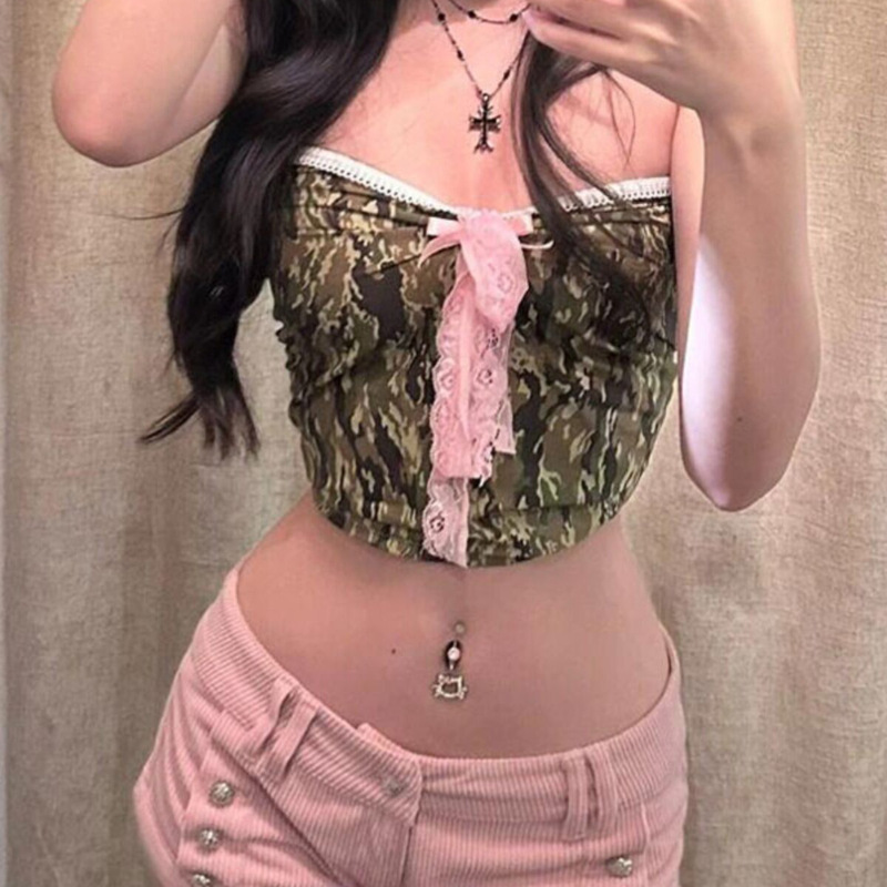 Corduroy ribbed pink knitted ultra-short shorts for women, spring slim-fit low-waist, slimming, sexy, straight-cut, hip-hugging hot pants Corduroy ribbed pink knitted ultra-short shorts for women, spring slim-fit low-waist, slimming, sexy, straight-cut, hip-hugging hot pants