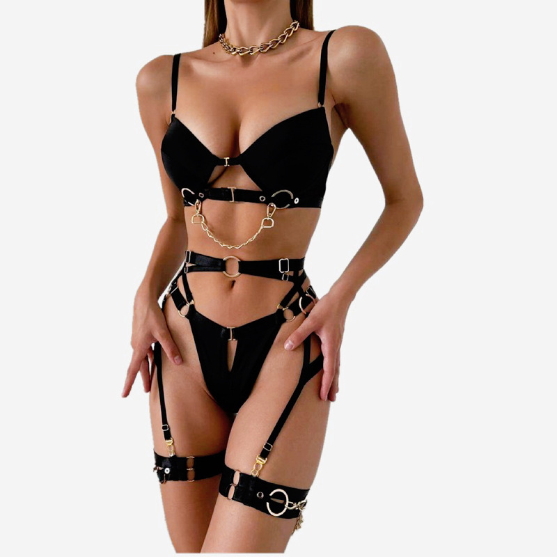European and American cross-border sexy fashion metal chain motorcycle accessories complex craft front buckle sexy lingerie four-piece set European and American cross-border sexy fashion metal chain motorcycle accessories complex craft front buckle sexy lingerie four-piece set