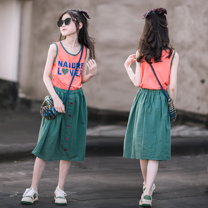 Vestido sin mangas de la letra de las niñas 2022 verano nuevo vestido de algodón delgado para niños medianos y grandes vestido de chaleco para niños falda de empalme