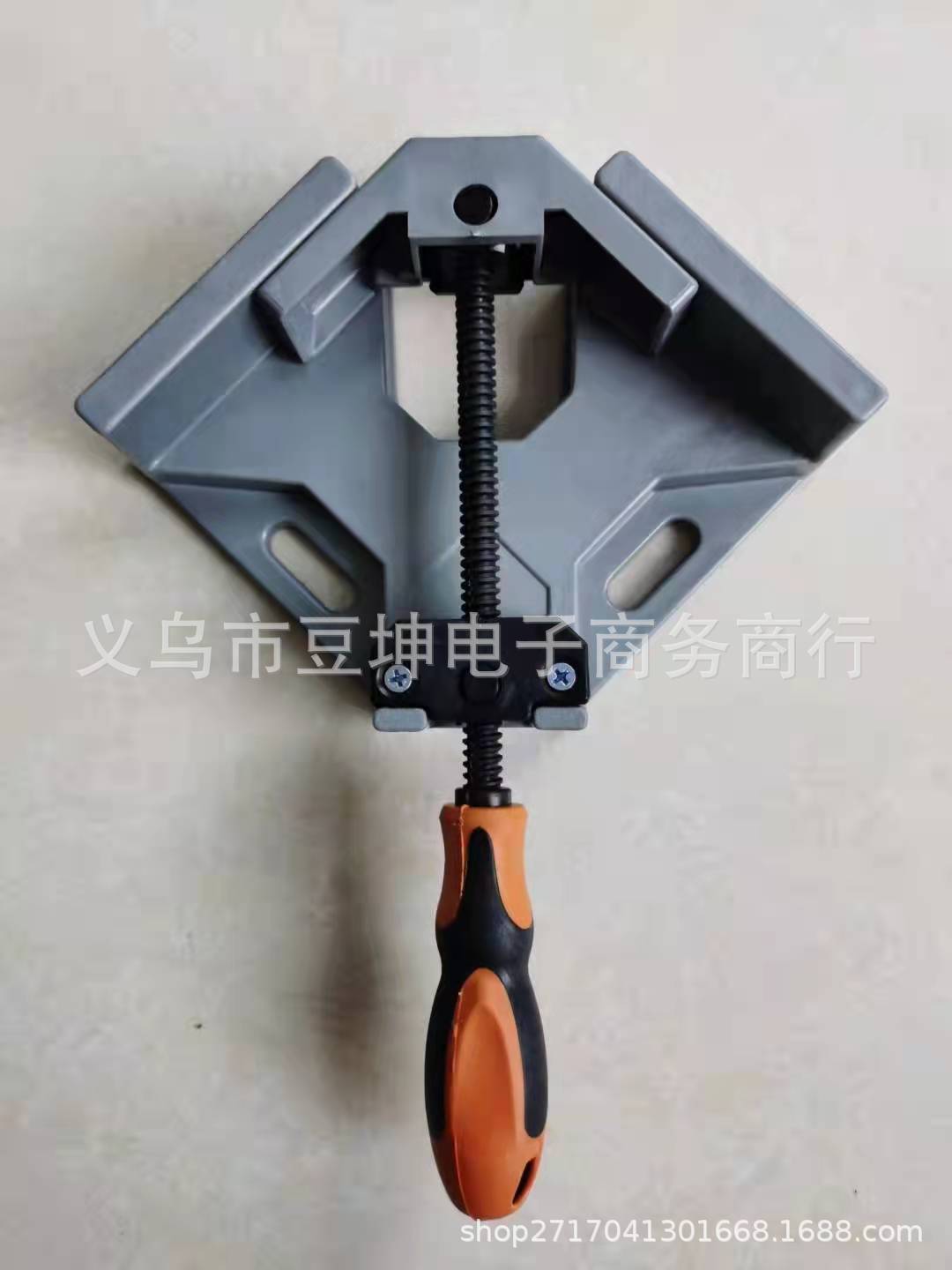 42fa0c625a37e07597eb0fccb583fa