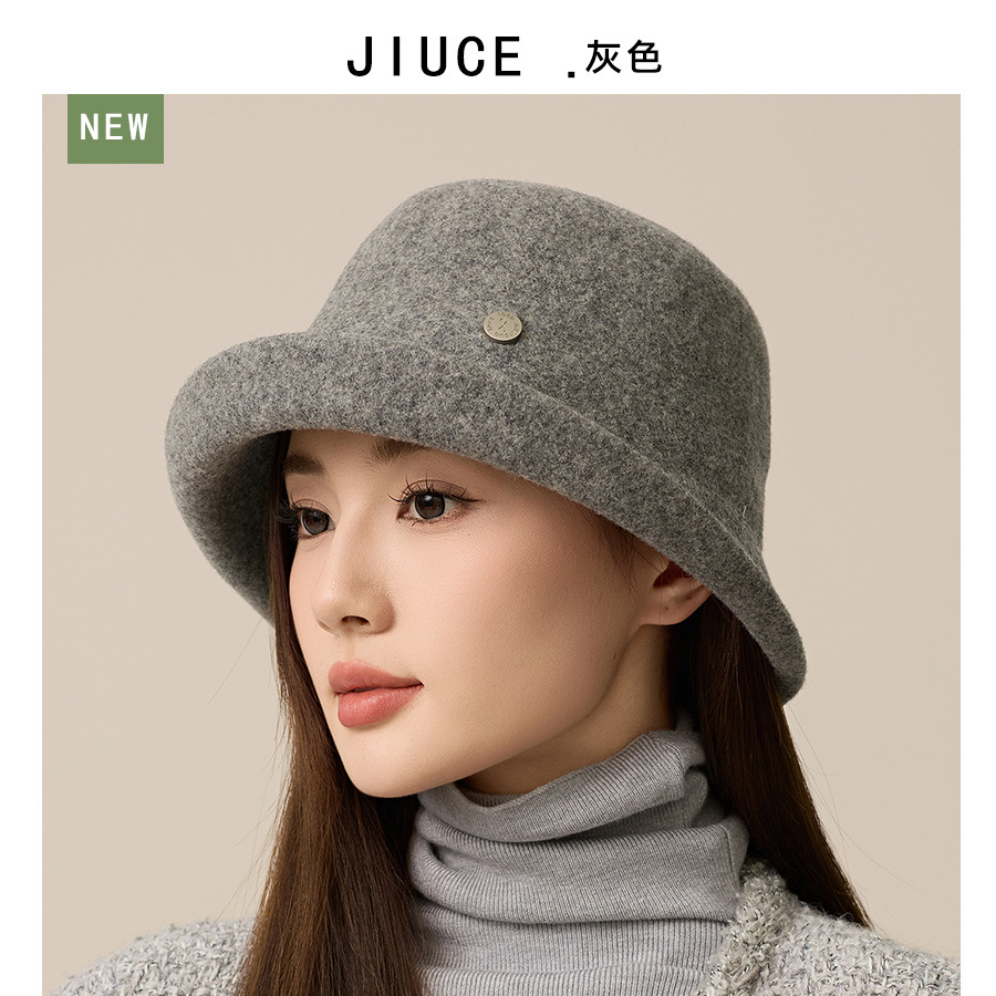 회색